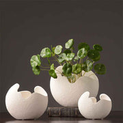 Simple white ceramic vase decoration - Modiniva LLC