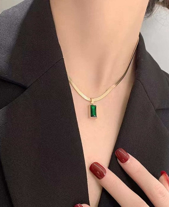 Modern Mystic: Green Snake Chain Pendant for Women Jewelry & Watches